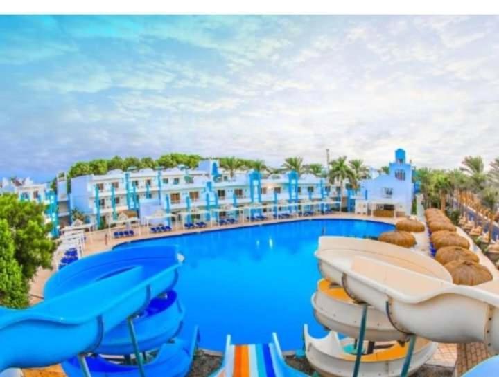 הורגהדה Mirage Bay Resort & Aqua Park Apartment מראה חיצוני תמונה